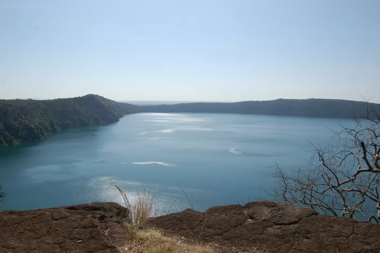 Lake_Chala